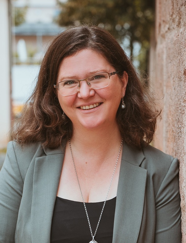 Jennifer Schlegel